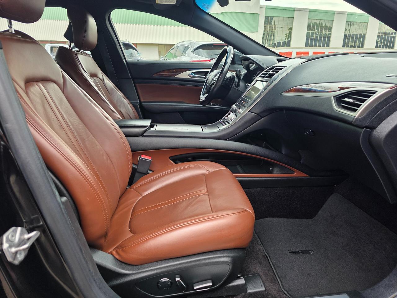 2017 Lincoln MKZ AWD Reserve Photo