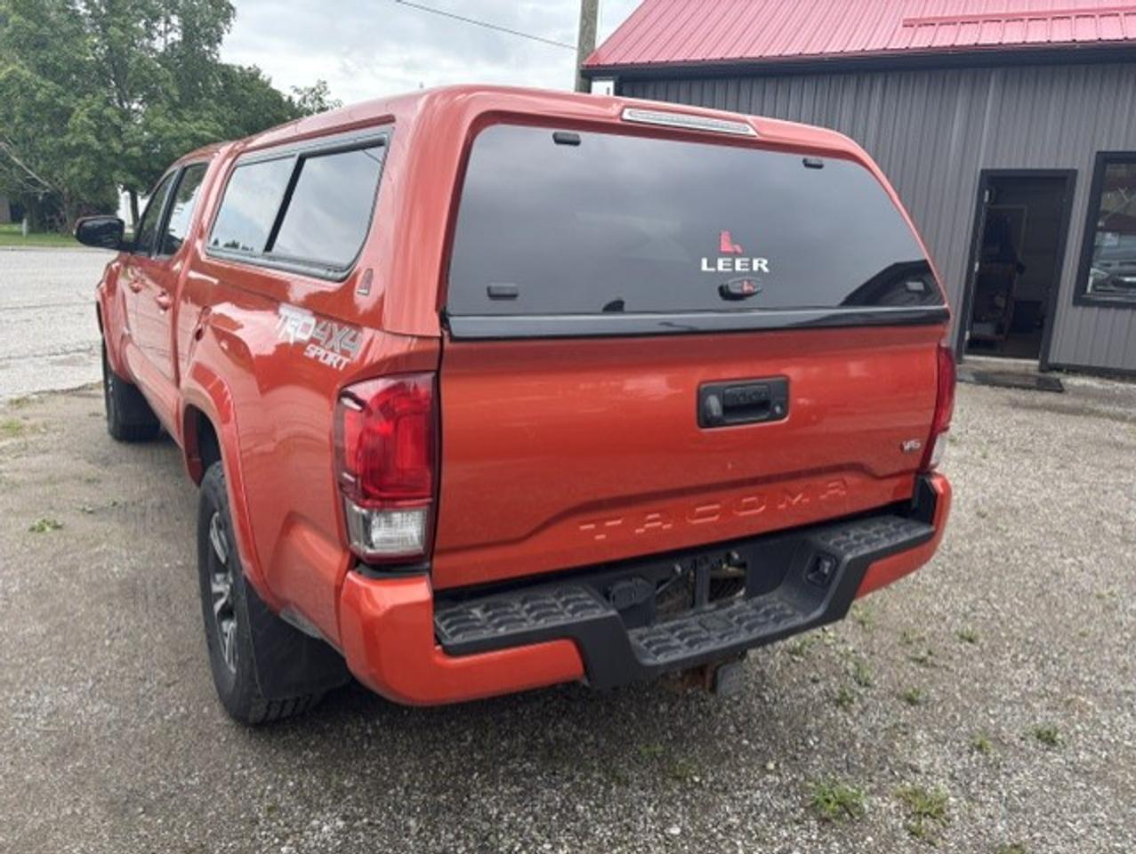 2016 Toyota Tacoma 4WD Double Cab V6 Auto TRD Sport - Photo #5