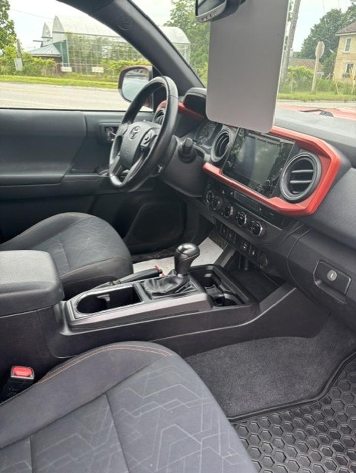 2016 Toyota Tacoma 4WD Double Cab V6 Auto TRD Sport Photo