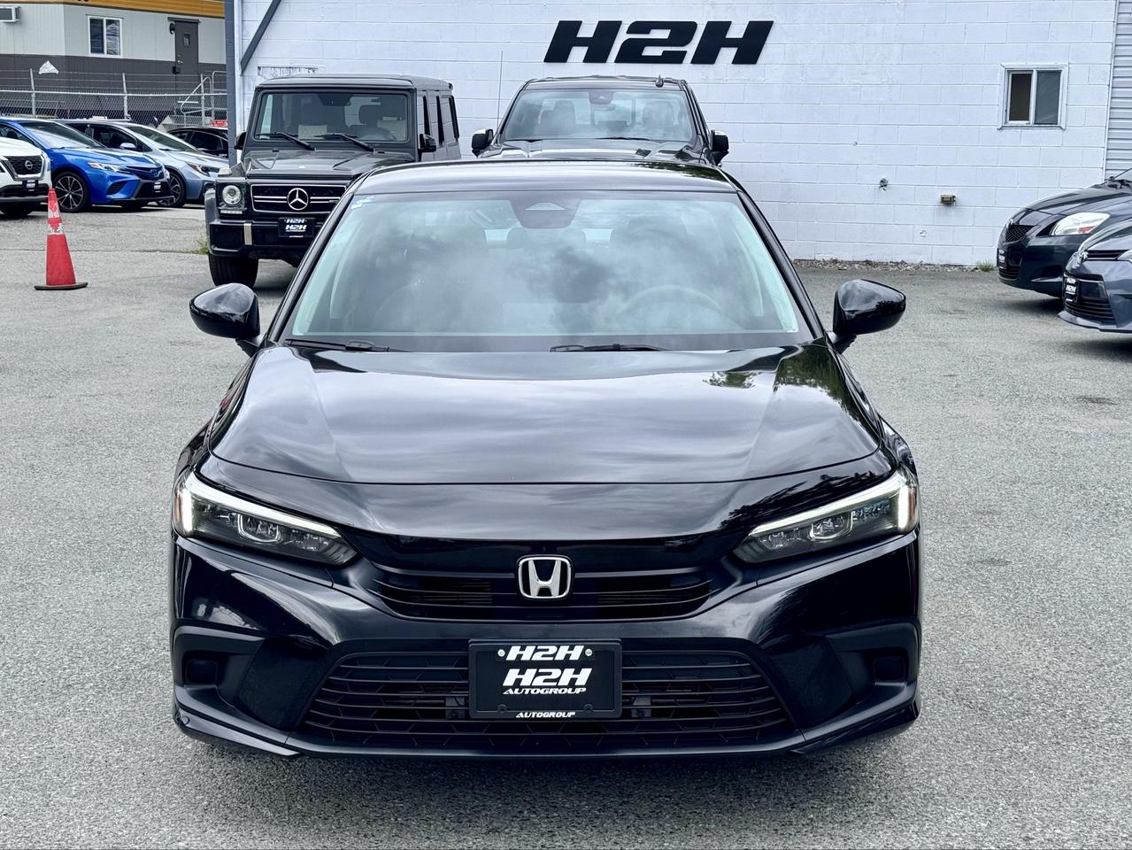 2022 Honda Civic LX FINANCING AVAILABLE Photo2