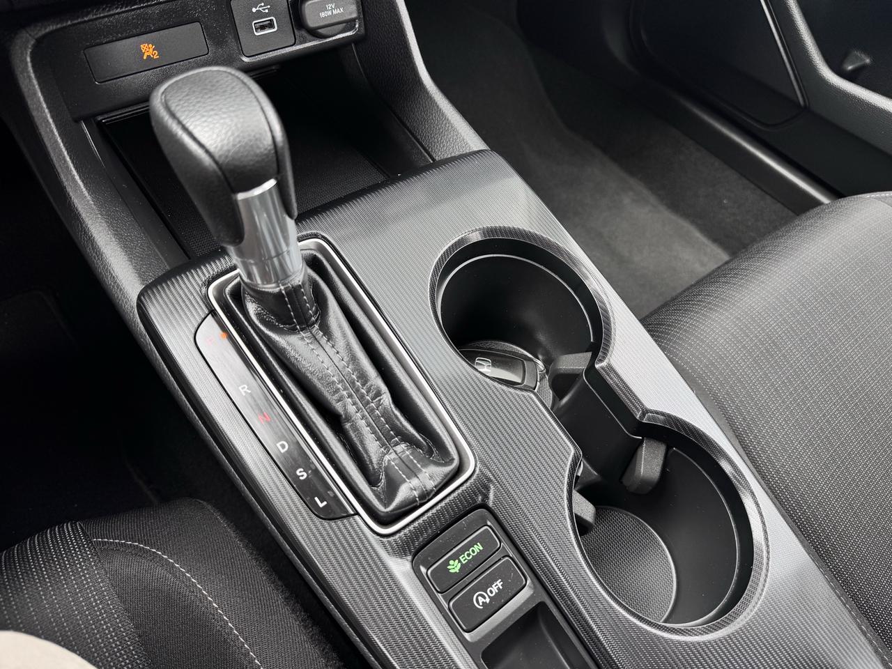 2022 Honda Civic LX FINANCING AVAILABLE Photo12