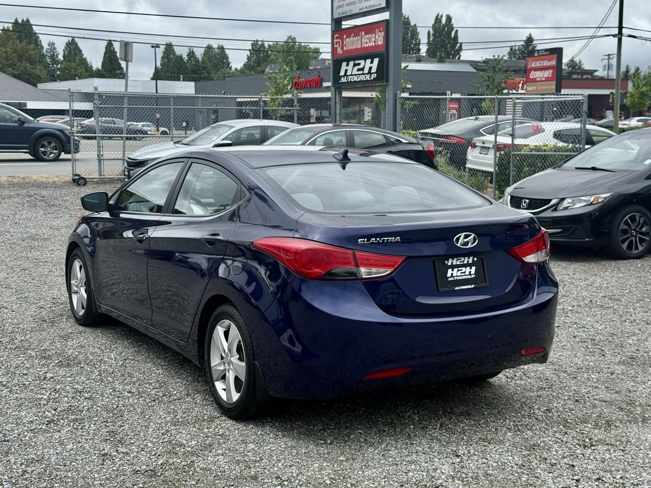 2012 Hyundai Elantra GLS FINANCING AVAILABLE Photo7