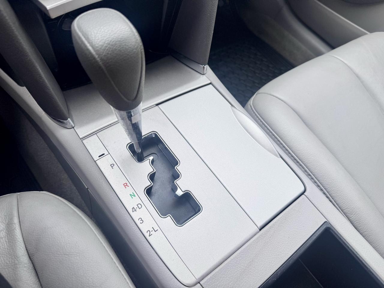 2008 Toyota Camry LE FINANCING AVAILABLE Photo12