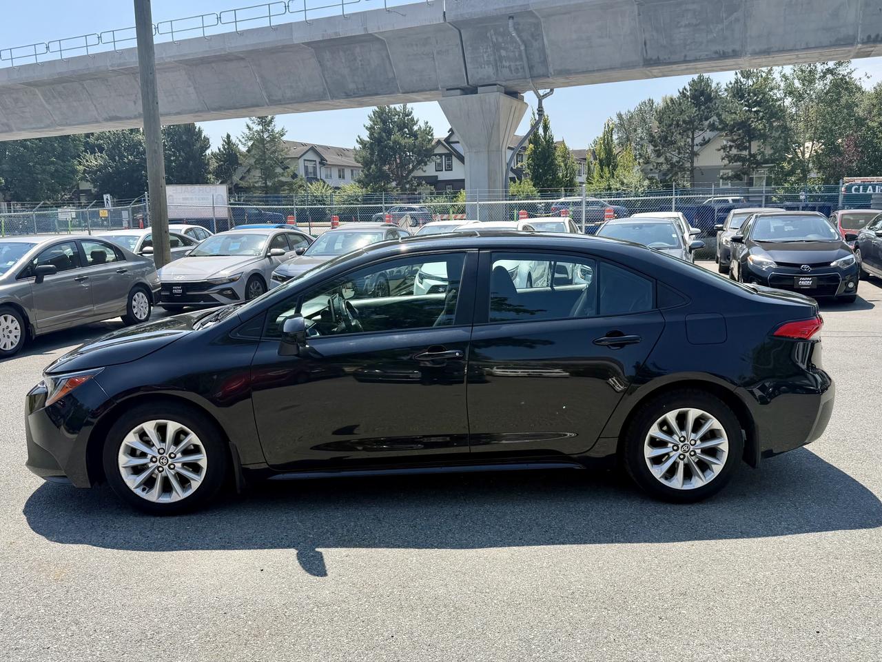 2020 Toyota Corolla LE FINANCING AVAILABLE Photo8