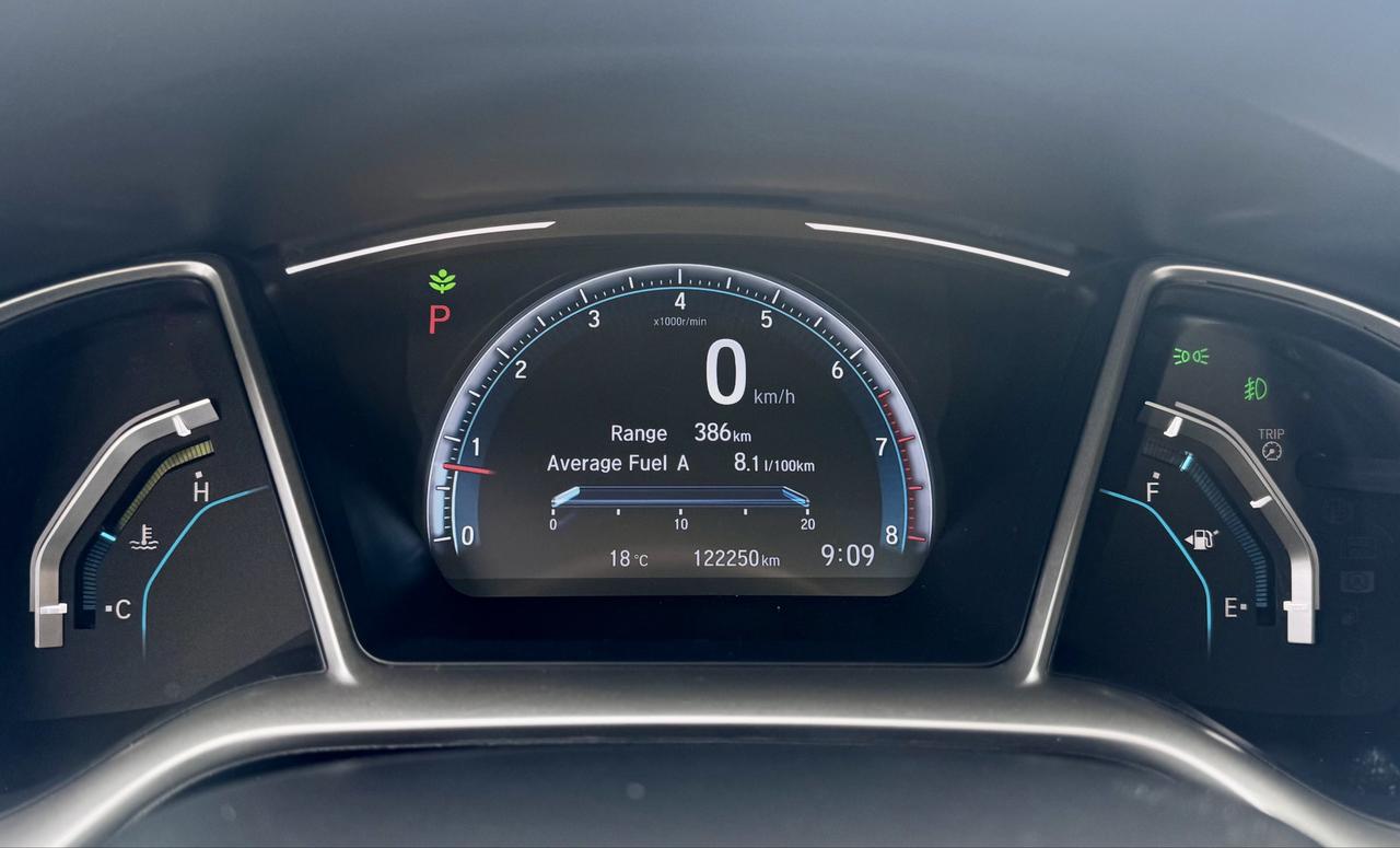 2020 Honda Civic Touring FINANCING AVAILABLE Photo11