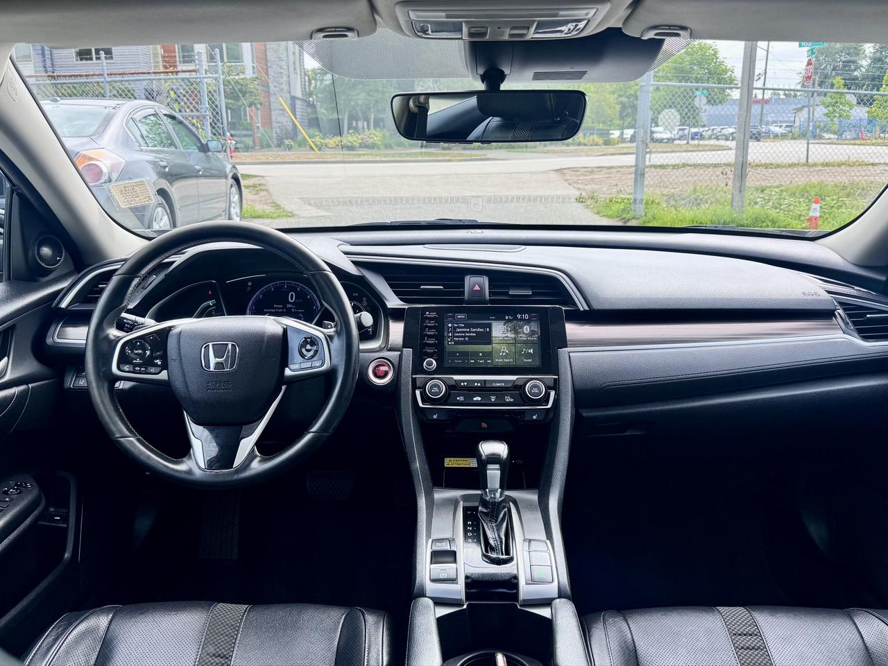 2020 Honda Civic Touring FINANCING AVAILABLE Photo10