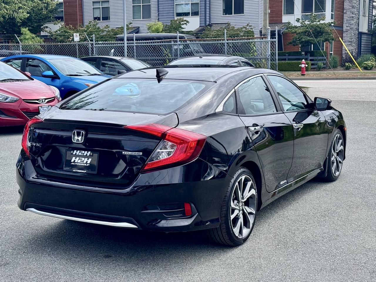 2020 Honda Civic Touring FINANCING AVAILABLE Photo5