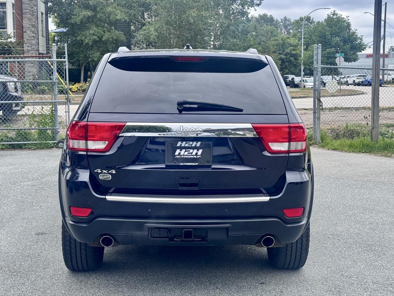 2011 Jeep Grand Cherokee FINANCING AVAILABLE Photo6