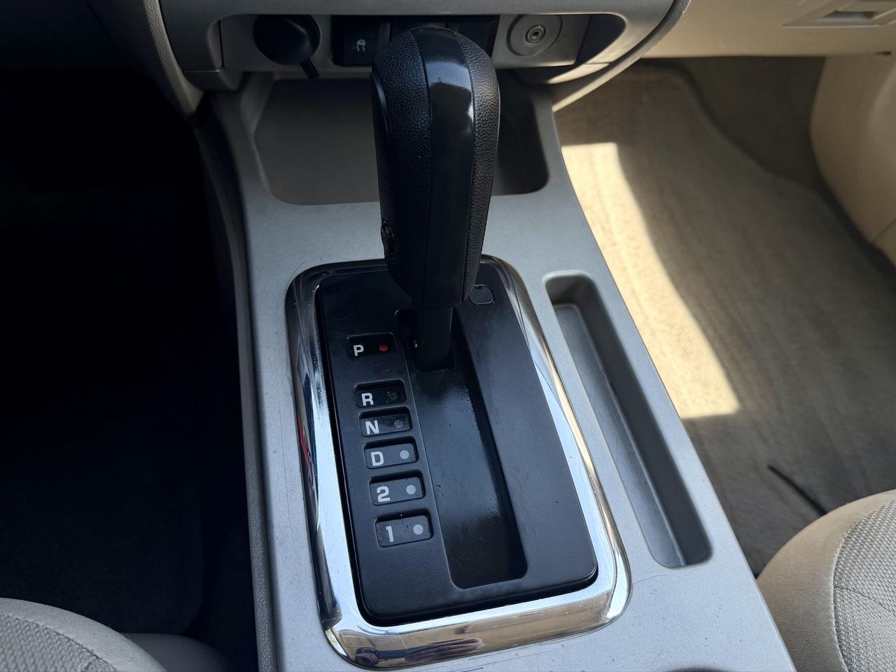 2008 Ford Escape XLT FINANCING AVAILABLE Photo12