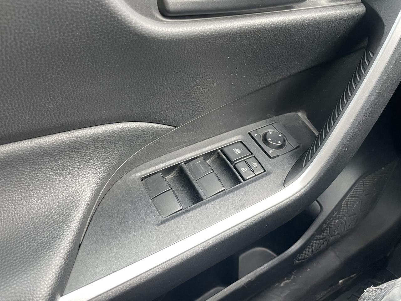 2022 Toyota RAV4 Hybrid LE AWD *No Accidents Photo