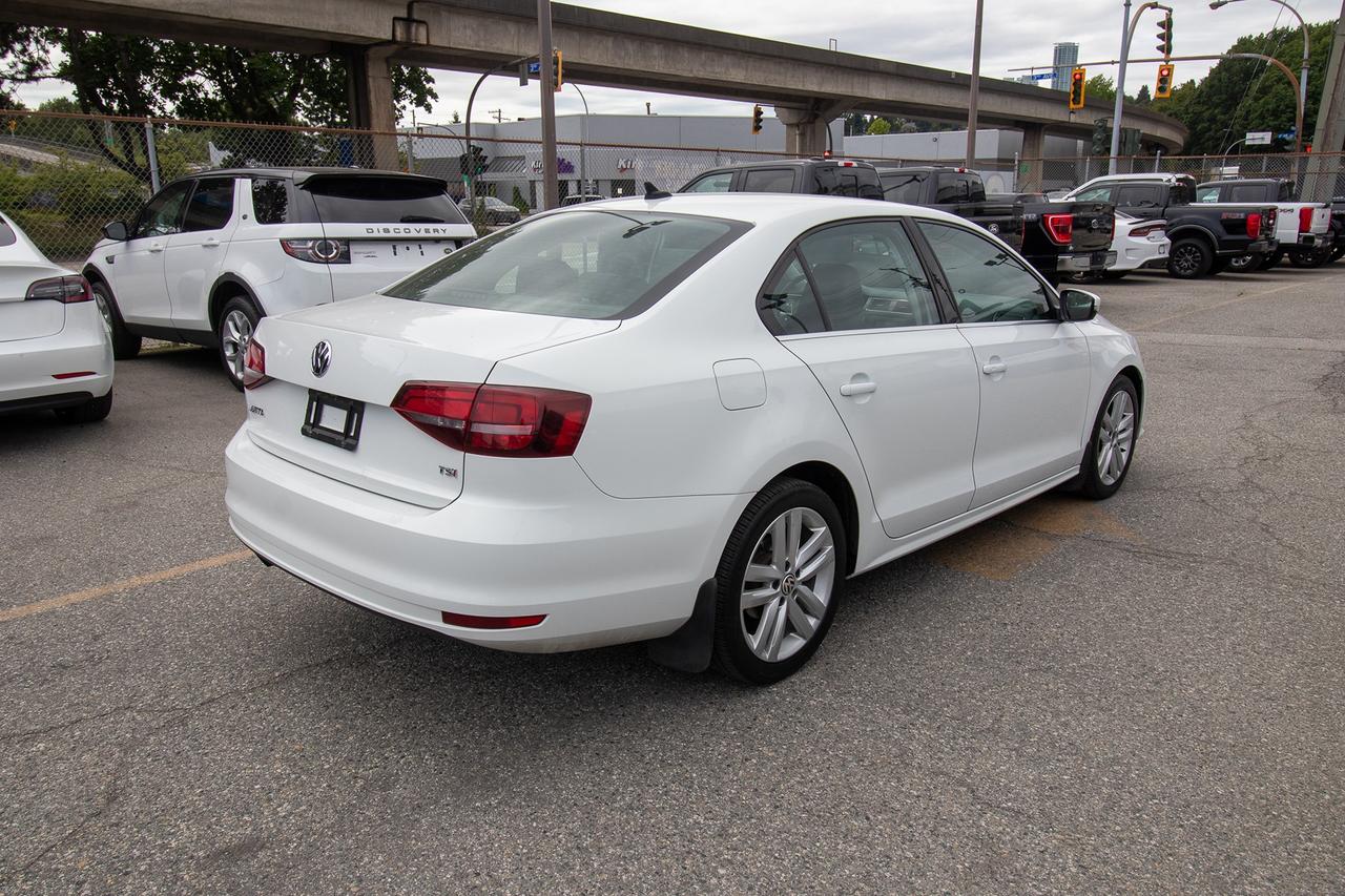 2017 Volkswagen Jetta HIGHLINE Photo4