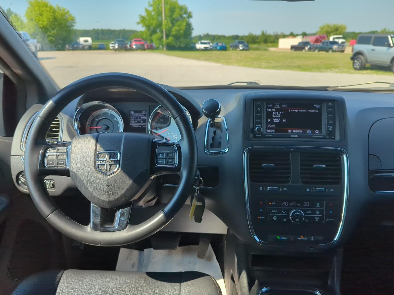 2020 Dodge Grand Caravan Premium Plus FWD Photo