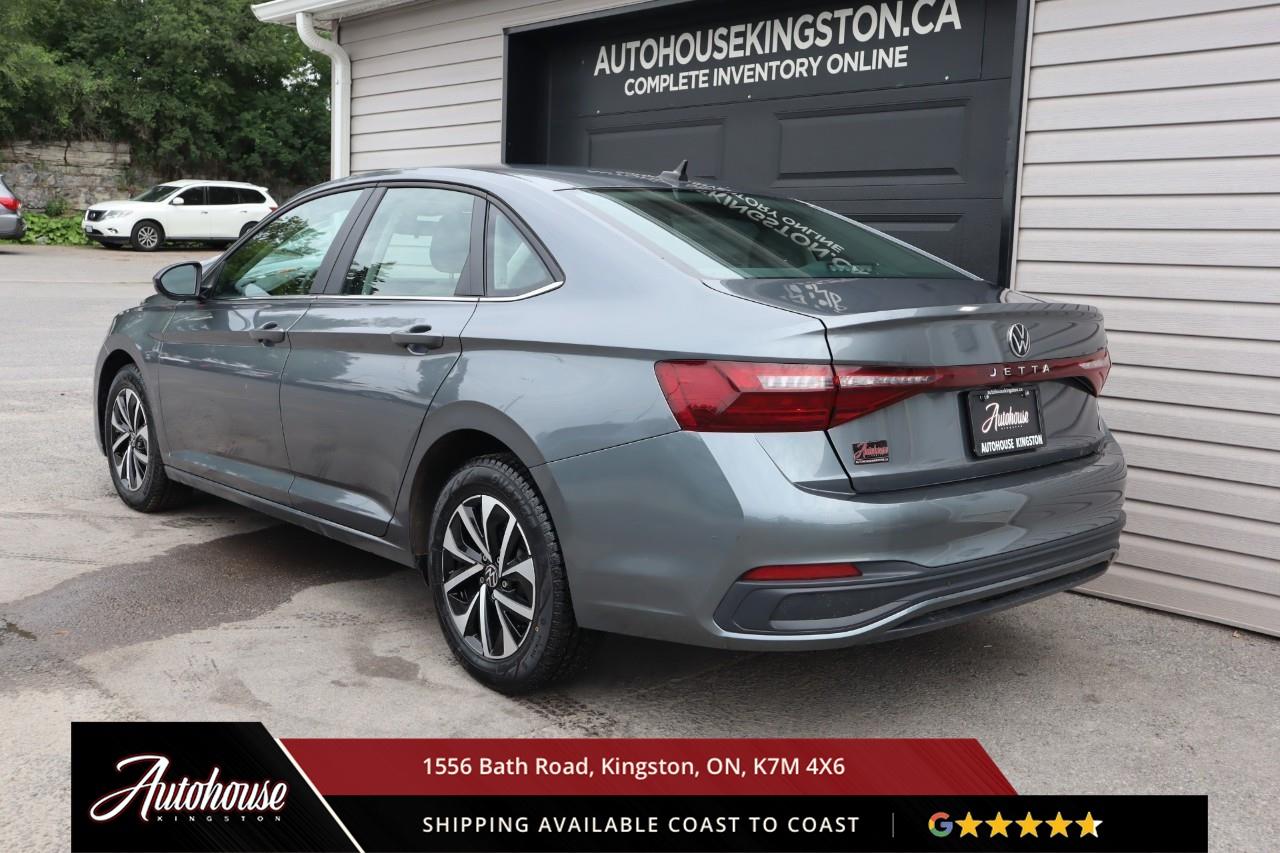 2025 Volkswagen Jetta Trendline ONLY 31,245 KM! Photo4