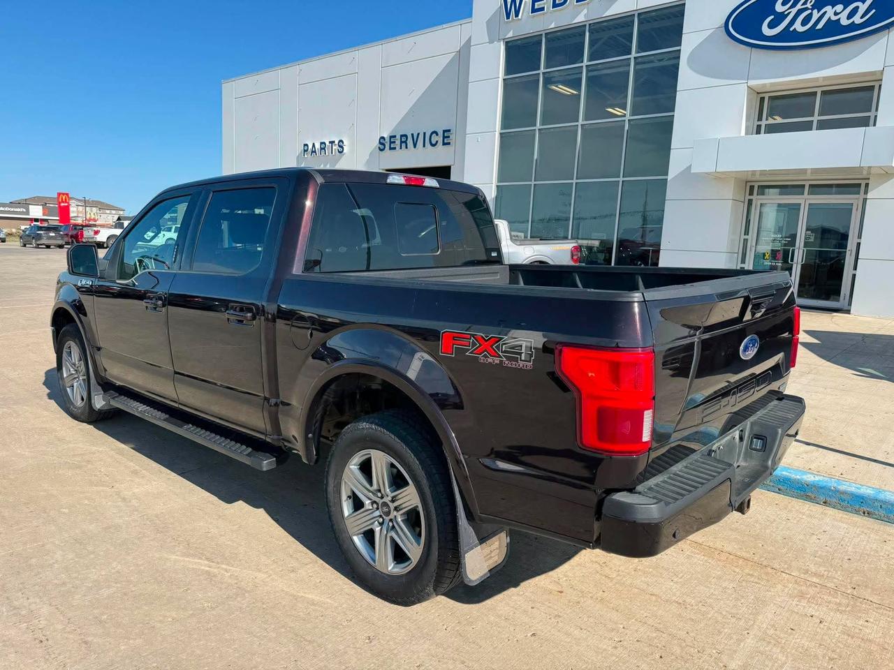 2019 Ford F-150 Lariat 4WD SuperCrew 5.5' Box Photo4