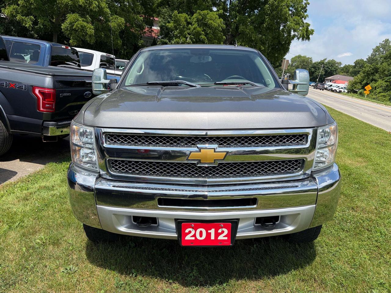 2012 Chevrolet Silverado 1500 LS, V8, 4X4, CLEAN CARFAX! Photo
