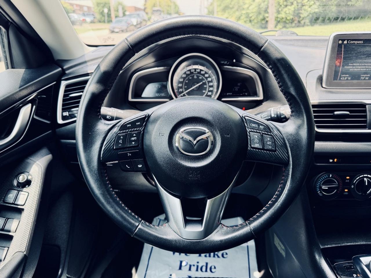 2015 Mazda MAZDA3 Sport GS Photo
