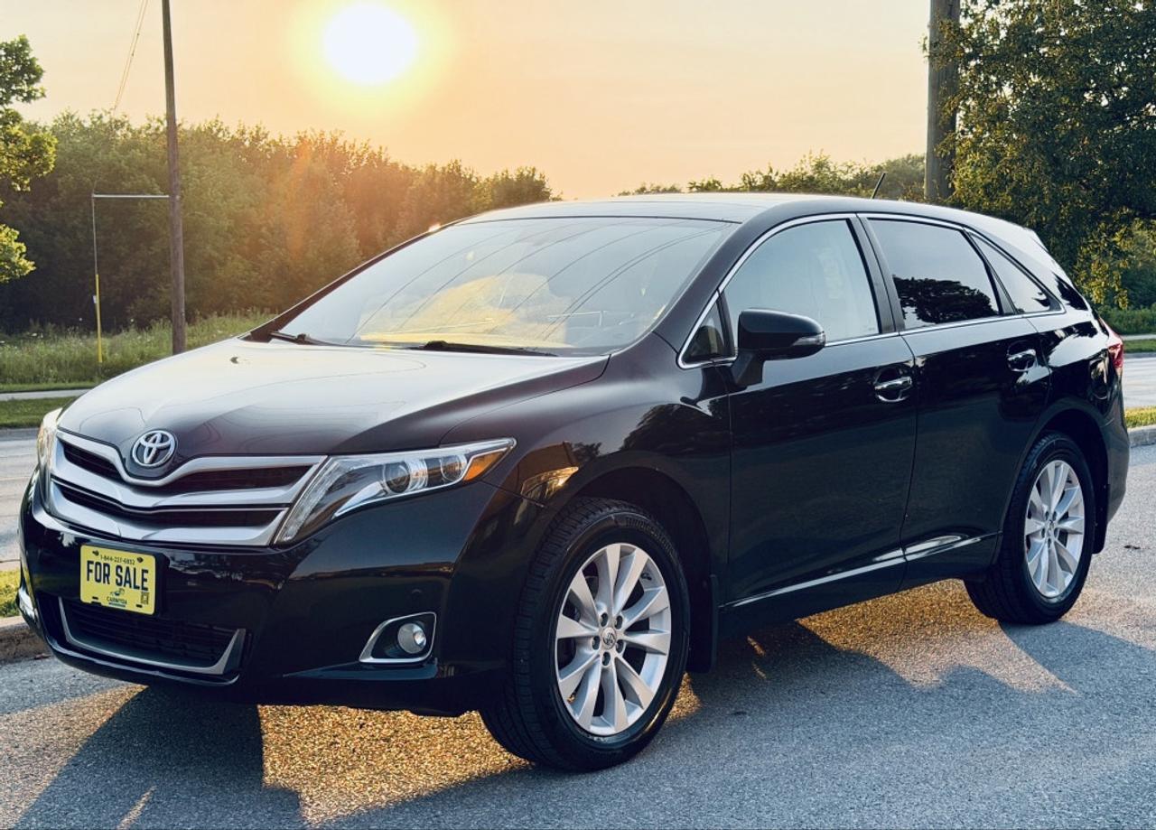 2016 Toyota Venza LIMITED AWD Photo