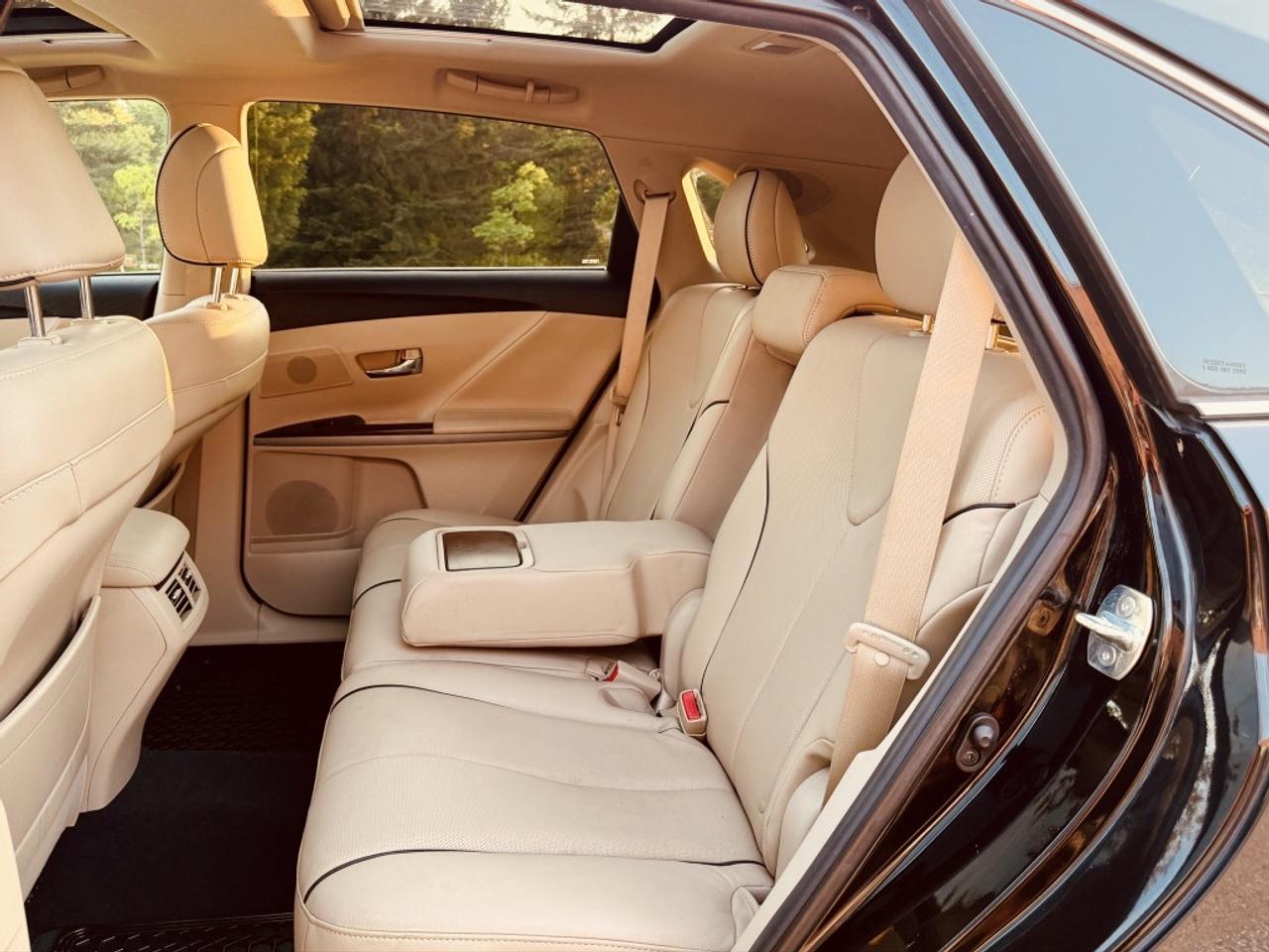 2016 Toyota Venza LIMITED AWD Photo