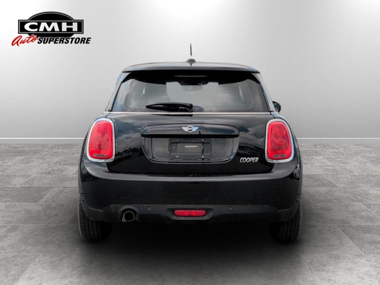 2016 MINI Cooper Hardtop Coupe Photo