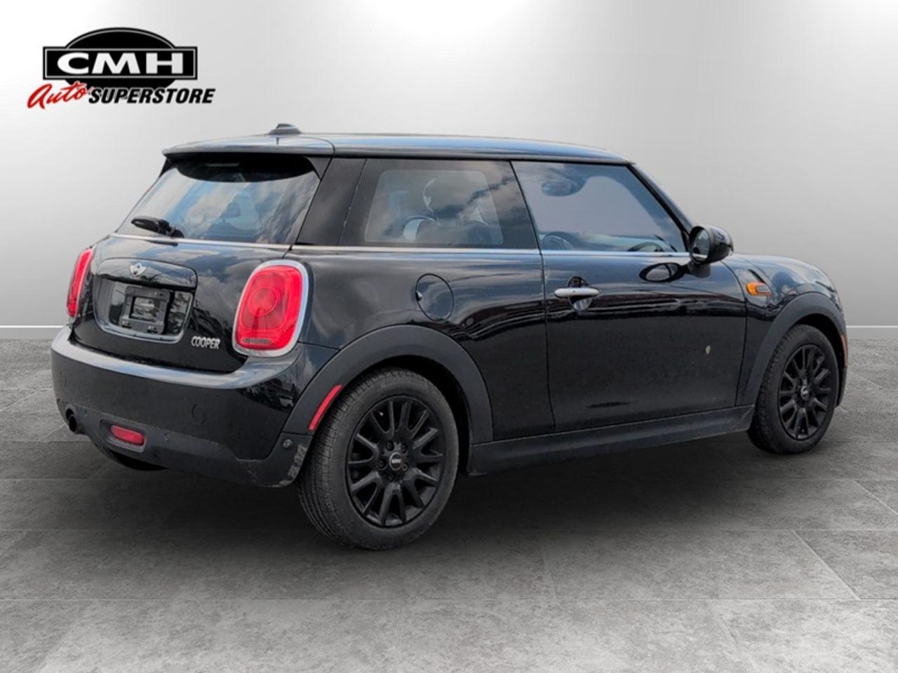 2016 MINI Cooper Hardtop Coupe Photo