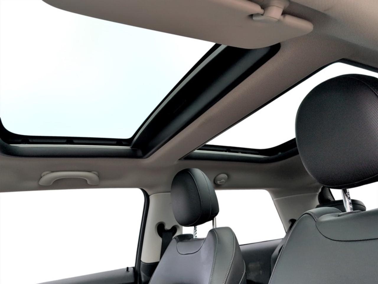 2016 MINI Cooper Hardtop Coupe Photo