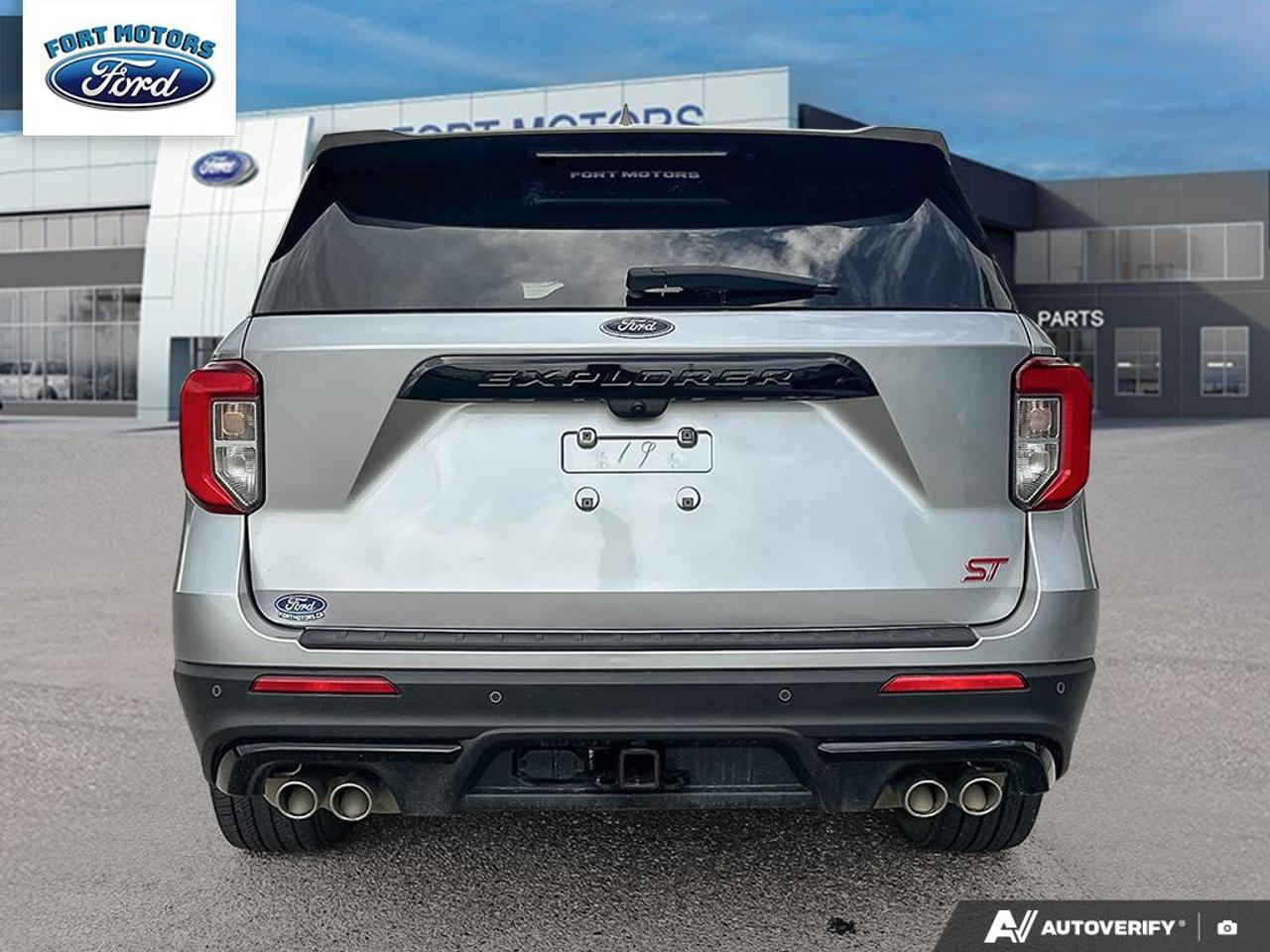2020 Ford Explorer ST Photo4