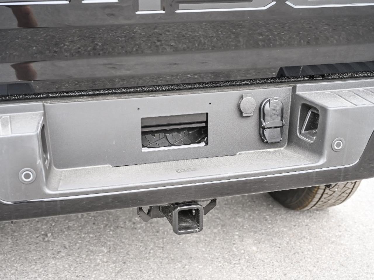 2026 Ford F-150 XLT Photo4