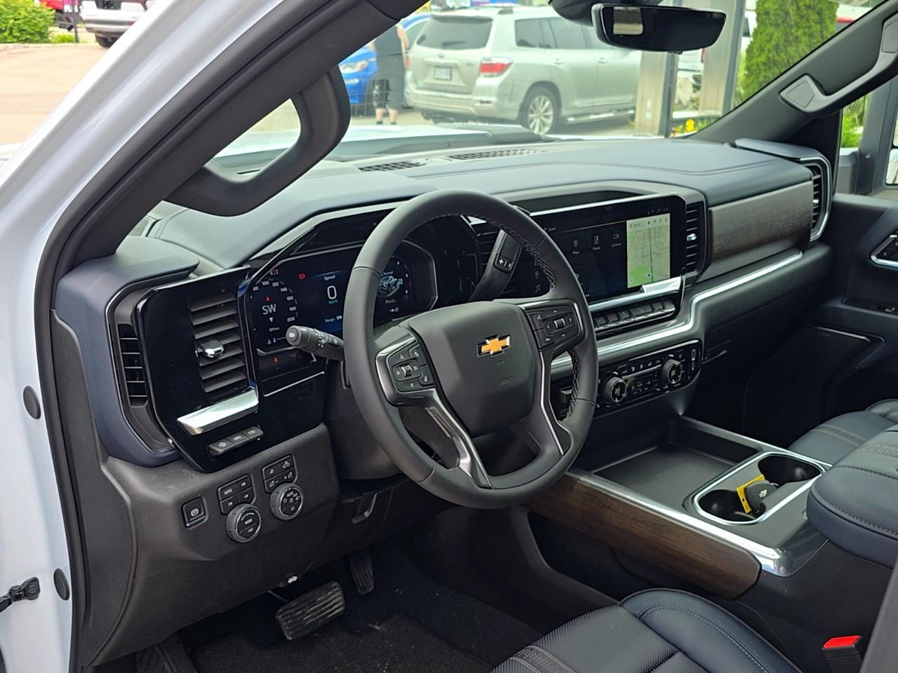 2026 Chevrolet Silverado 2500 HD 4WD Crew Cab Standard Box High Country Photo