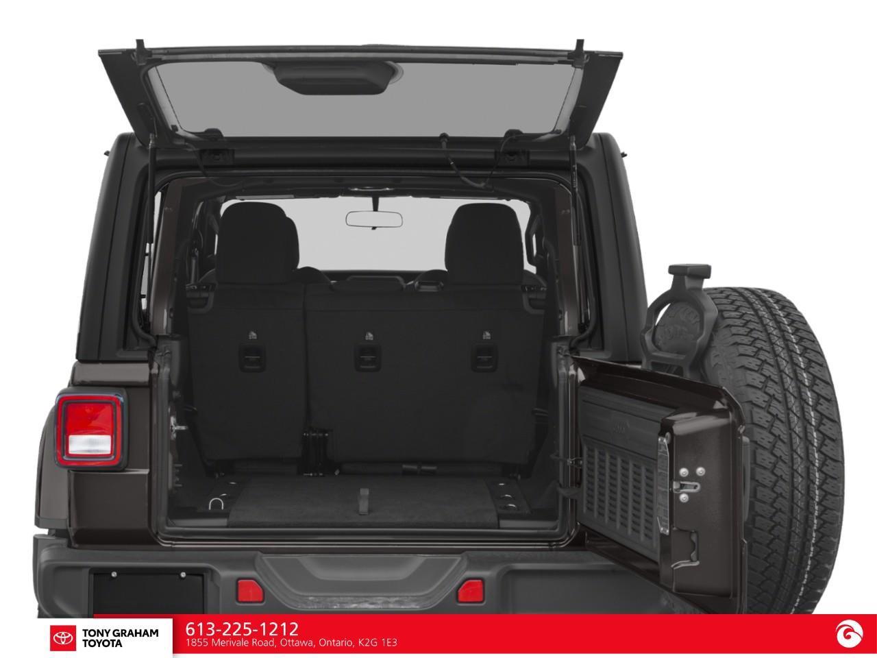 2021 Jeep Wrangler Unlimited Sahara Photo