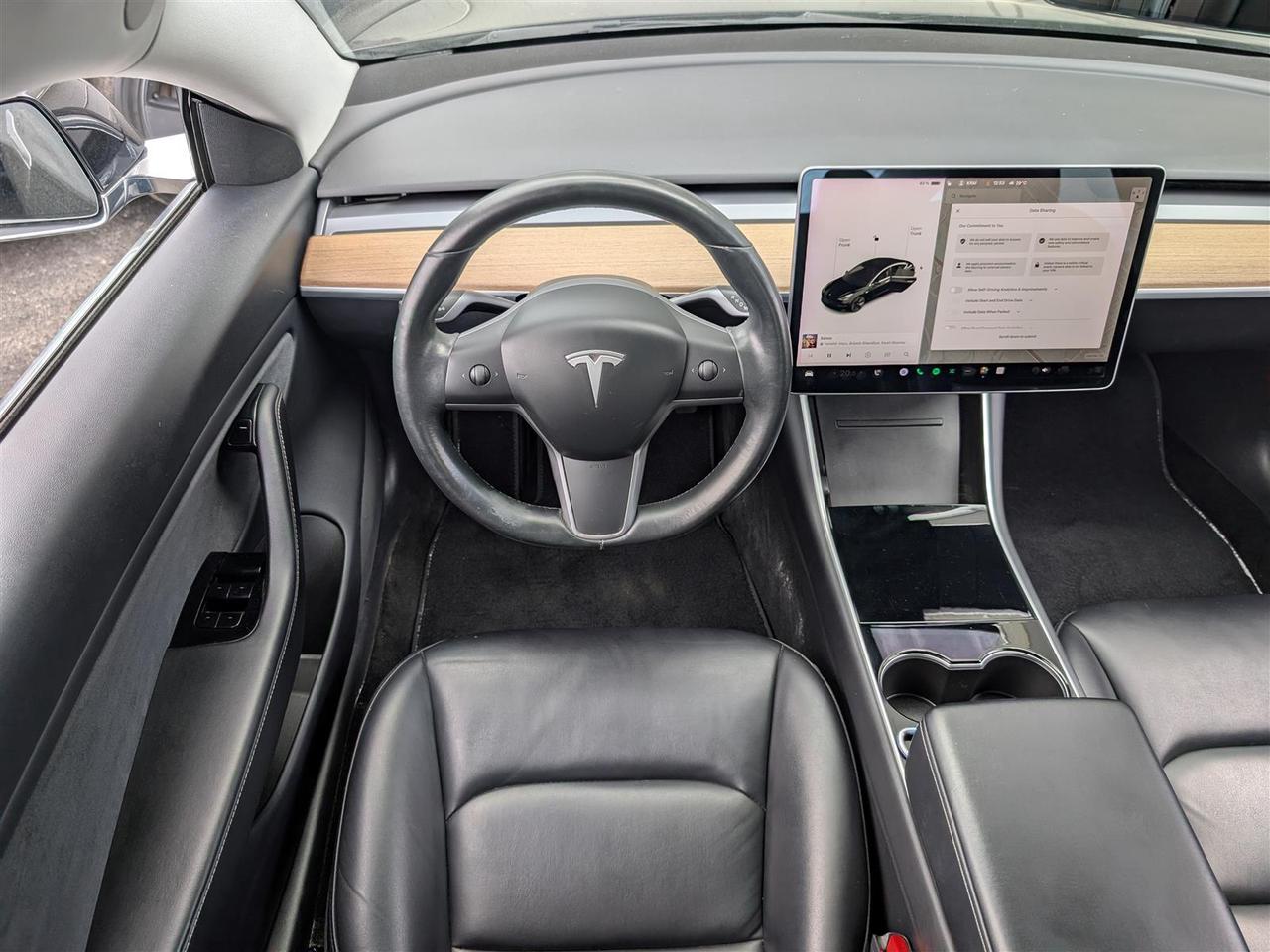 2022 Tesla Model 3 LONG RANGE AWD - DUAL MOTOR Photo