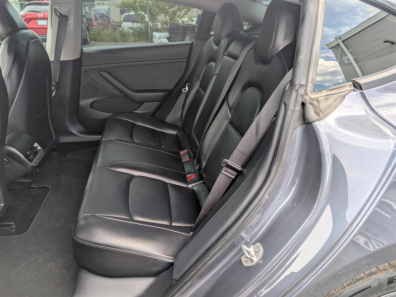 2022 Tesla Model 3 LONG RANGE AWD - DUAL MOTOR Photo
