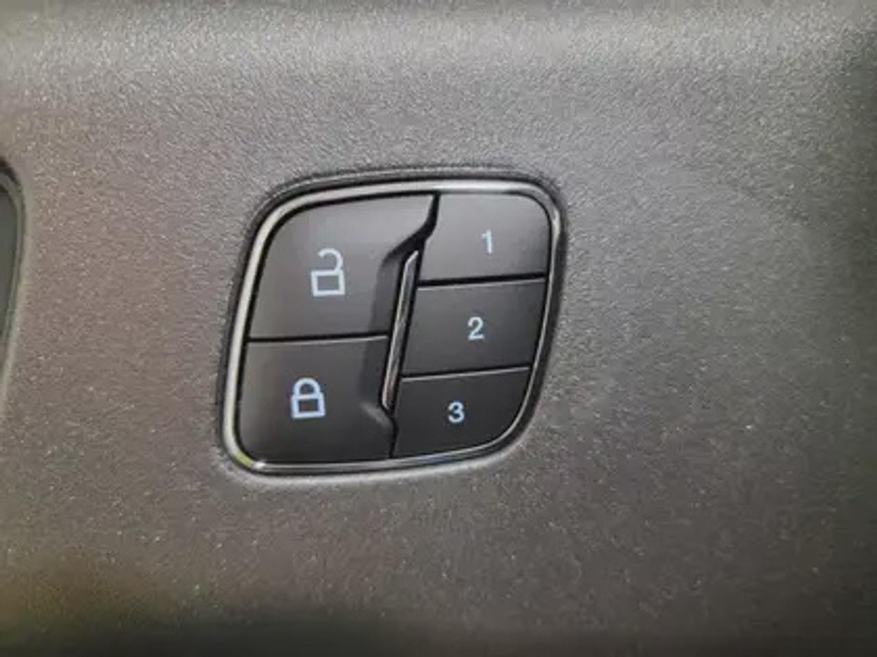 14344610.823519567