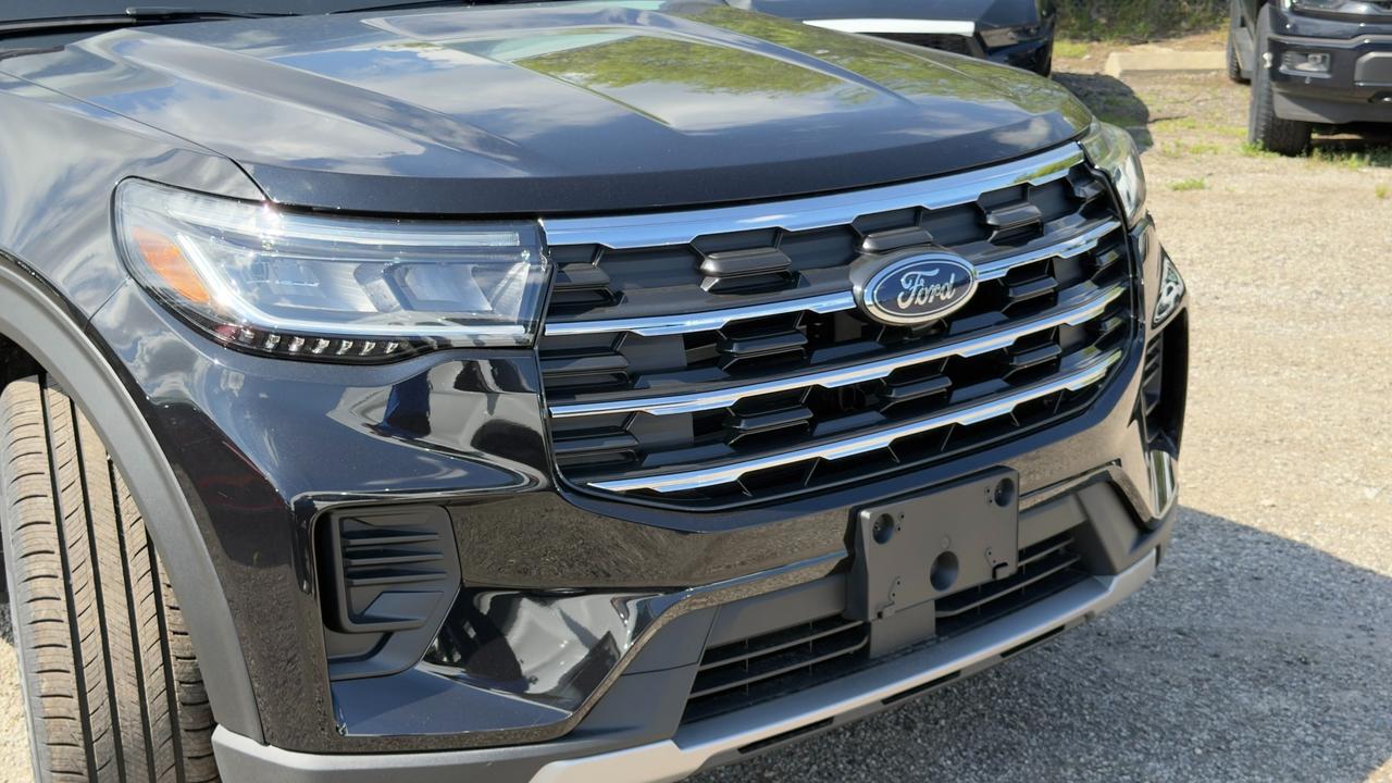 2026 Ford Explorer Active Photo