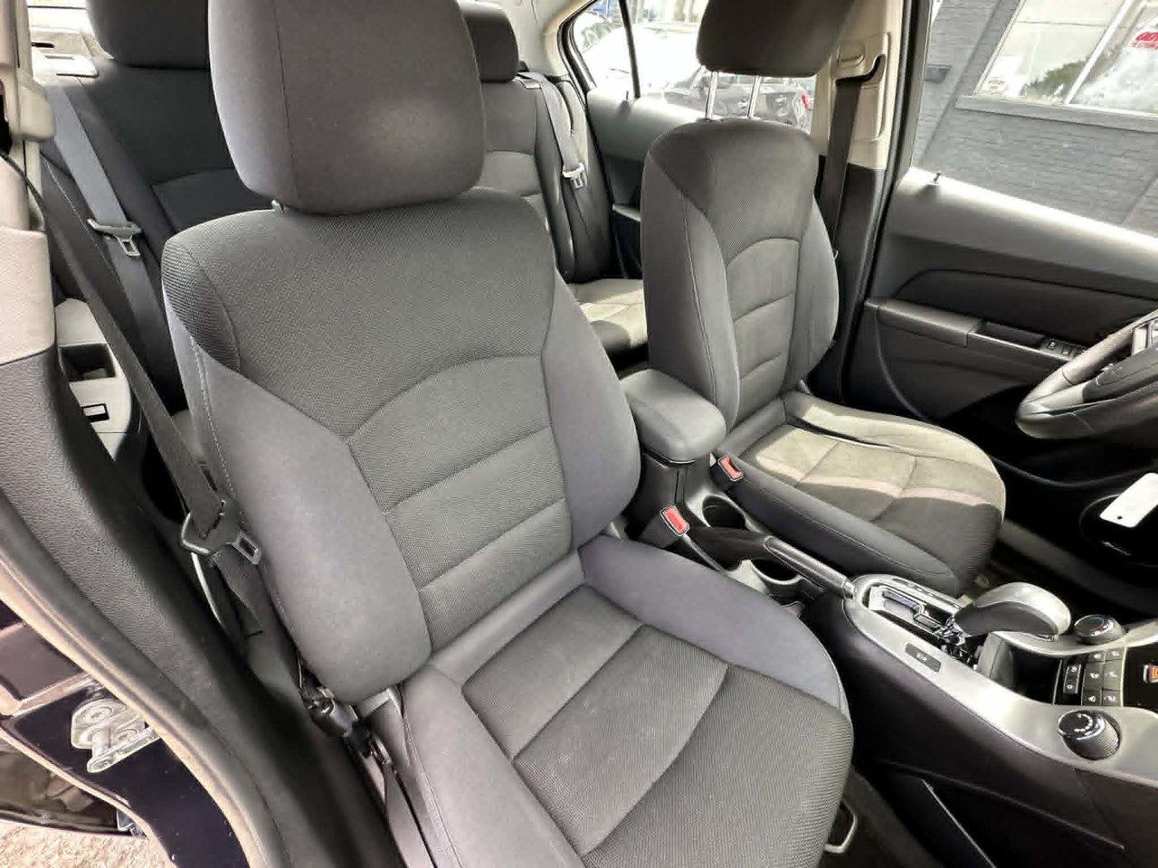 2015 Chevrolet Cruze 1LT - Photo #11