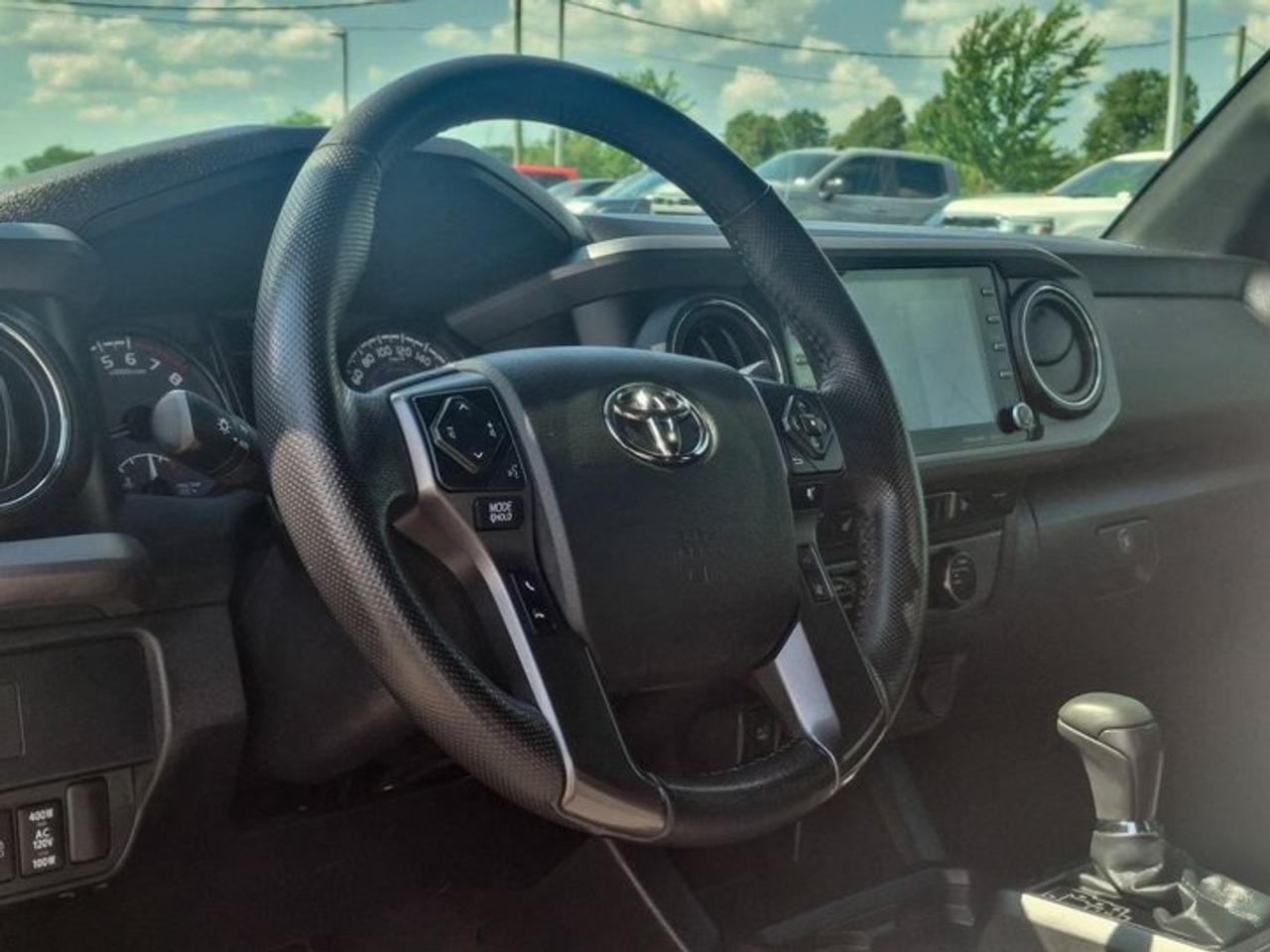 2023 Toyota Tacoma TRD Off-Road Ext'd Cab 4X4 | V6 | Nav | Power Seat | Radar Cruise | Heated Seats | and More ! Photo