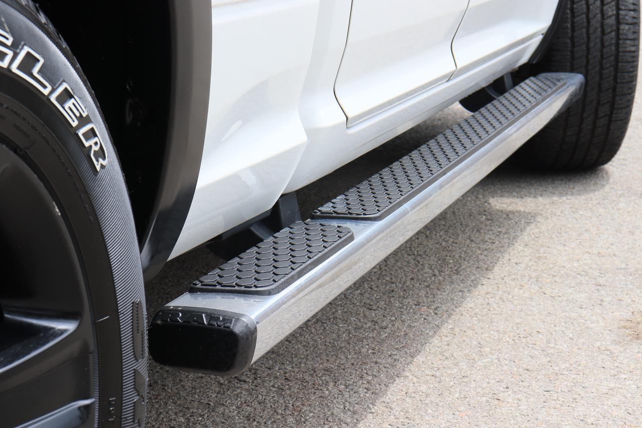 2013 RAM 1500 Sport | 5.7L | 4x4 | Leather | Sunroof | Pristine Photo15