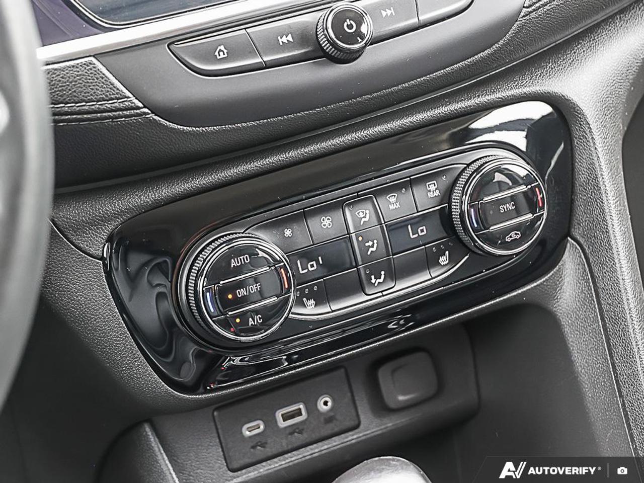 2023 Buick Encore GX Essence, AWD, REMOTE, START, R/V CAM, PWR T/GATE - Photo #20