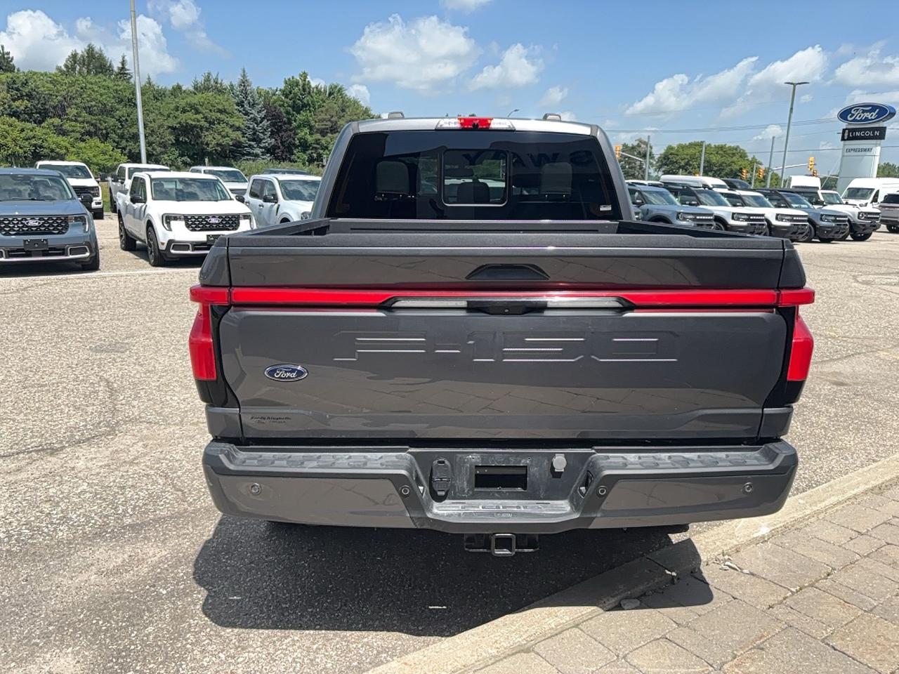 2023 Ford F-150 Lightning EXTENDED RANGE! LOADED, OVER $118K NEW!  22" RIMS Photo2