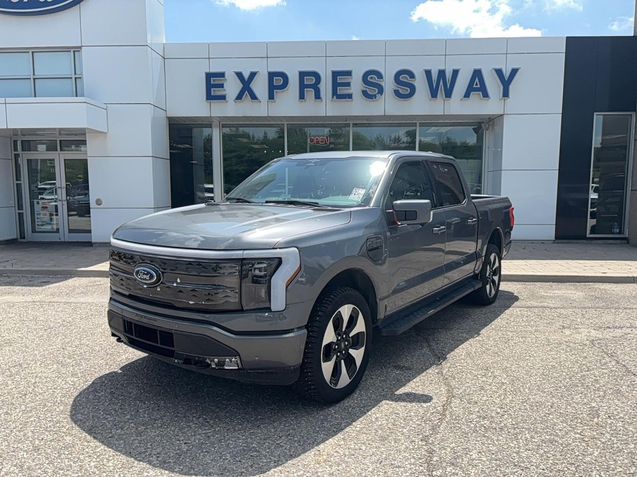 2023 Ford F-150 Lightning EXTENDED RANGE! LOADED, OVER $118K NEW!  22" RIMS Photo0