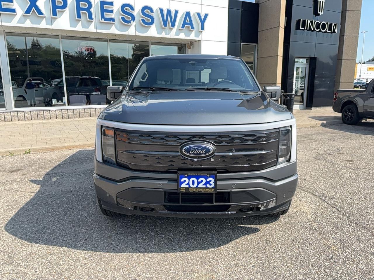 2023 Ford F-150 Lightning EXTENDED RANGE! LOADED, OVER $118K NEW!  22" RIMS Photo1