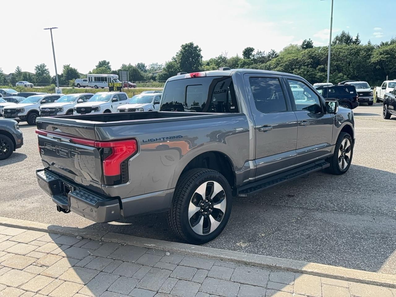 2023 Ford F-150 Lightning EXTENDED RANGE! LOADED, OVER $118K NEW!  22" RIMS Photo4