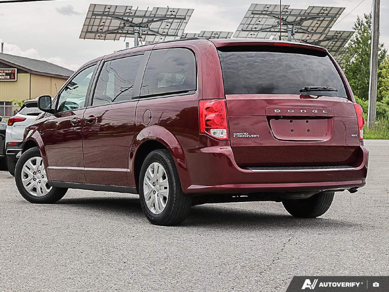 2019 Dodge Grand Caravan SXT, ECON, R/V CAM, FULL STOW-N-GO, 7 PASSENGER - Photo #4