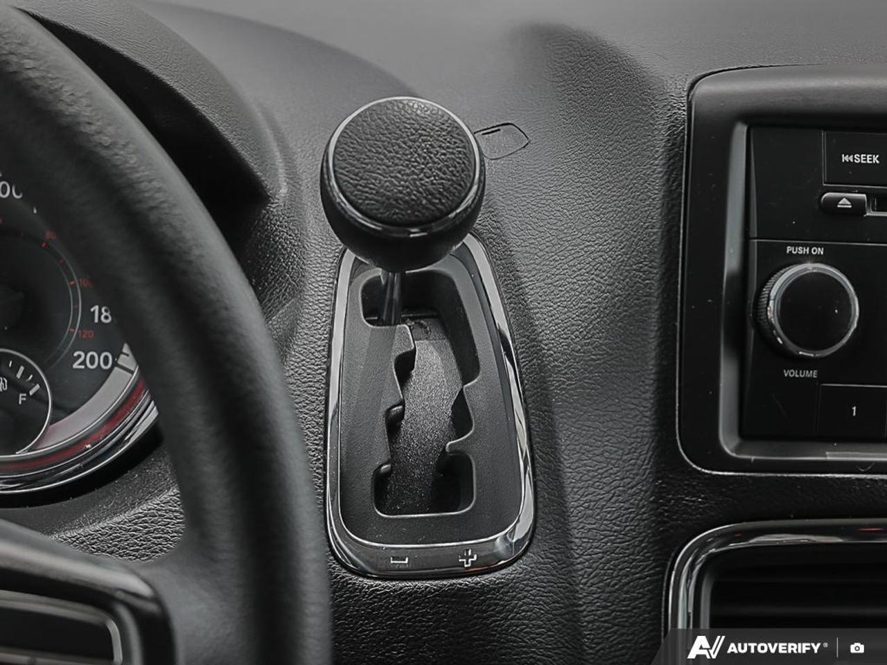 2019 Dodge Grand Caravan SXT, ECON, R/V CAM, FULL STOW-N-GO, 7 PASSENGER - Photo #19