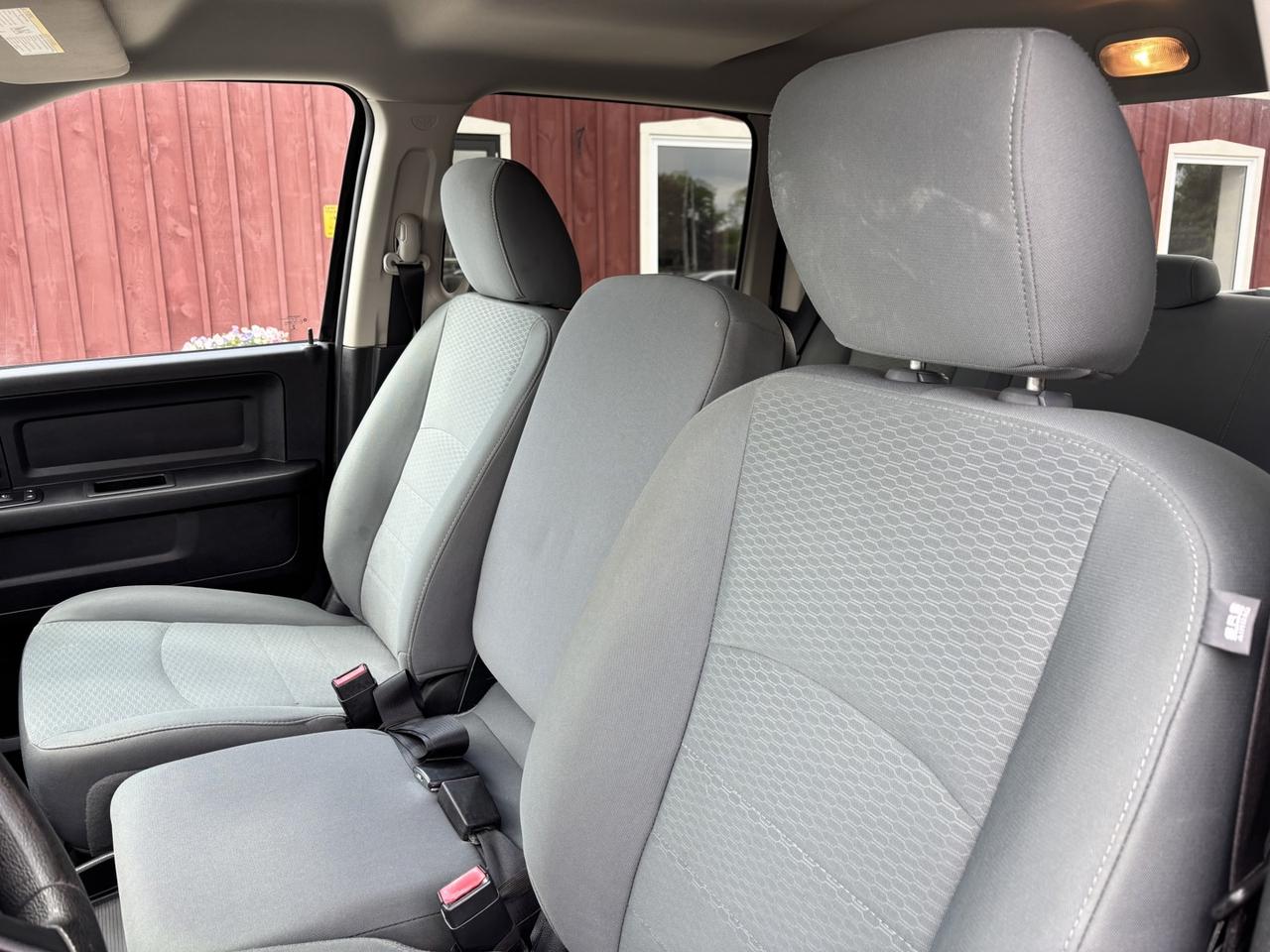 2015 RAM 1500 Tradesman ~44 Service Records~No accidents~ Photo
