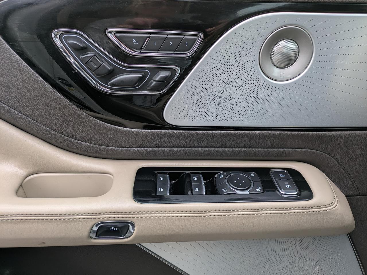 2021 Lincoln Aviator Reserve AWD Photo