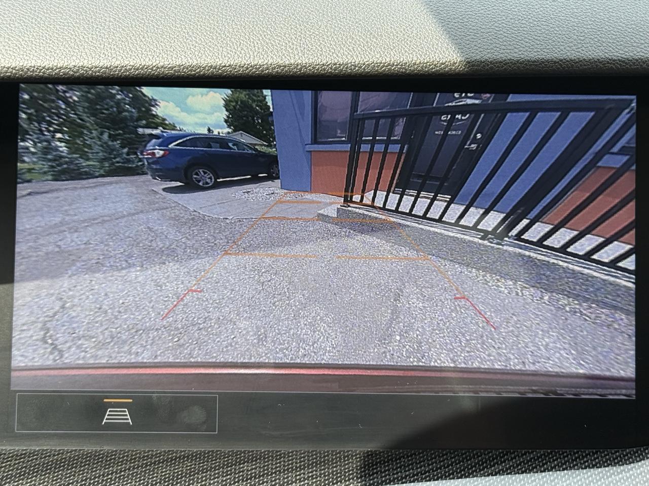 2021 Buick Envision Preferred | Backup Camera | Heated Seats | Sunroof Photo