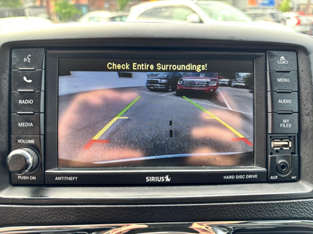 2015 Chrysler Town & Country Touring ** HTD LEATH, BACK CAM ** Photo