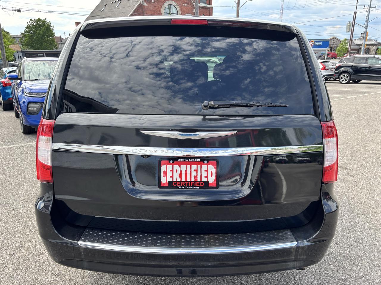 2015 Chrysler Town & Country Touring ** HTD LEATH, BACK CAM ** Photo4