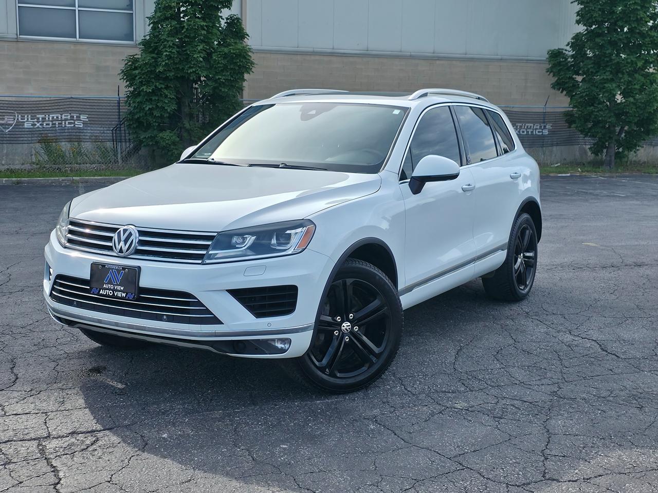 2017 Volkswagen Touareg Wolfsburg Edition *DEALER SERVICED* - Photo #1