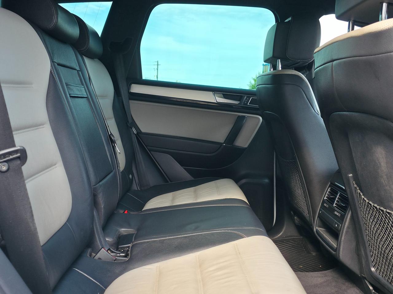 2017 Volkswagen Touareg Wolfsburg Edition *DEALER SERVICED* Photo